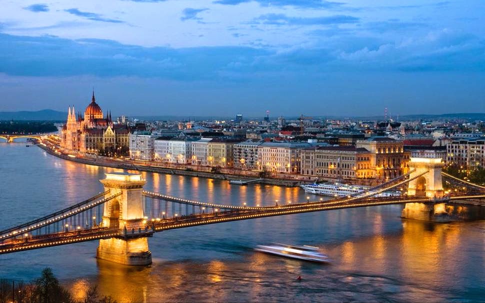 Budape%C5%9Fte Macaristan rooteto